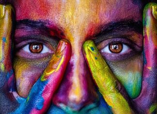 Czy farba kredowa do mebli jest trwała?